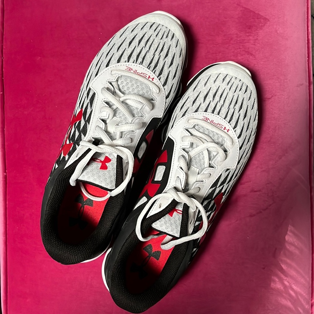 Under Armour Spine Athletic Shoes